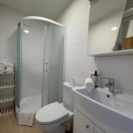 Comfort - Location - Balcony No 23 *