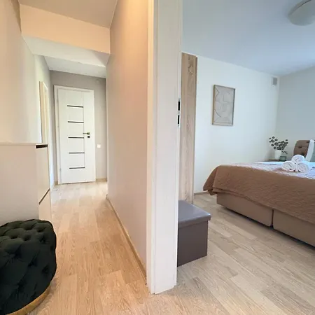 Comfort - Location - Balcony No 23 *